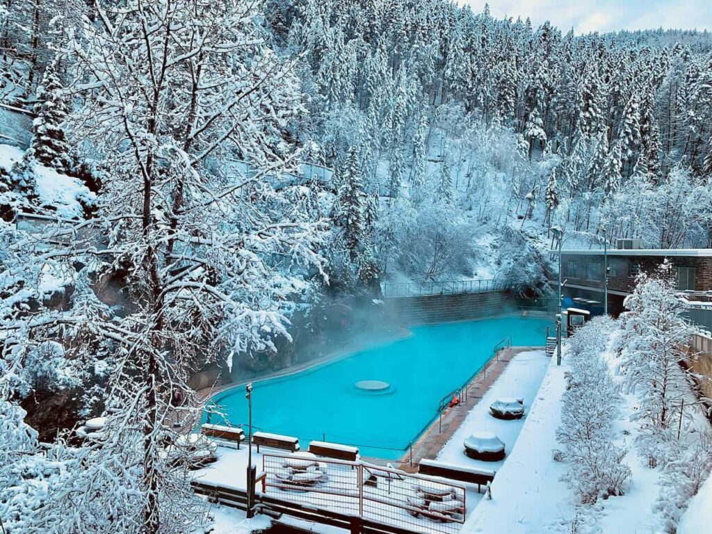 canada hot springs