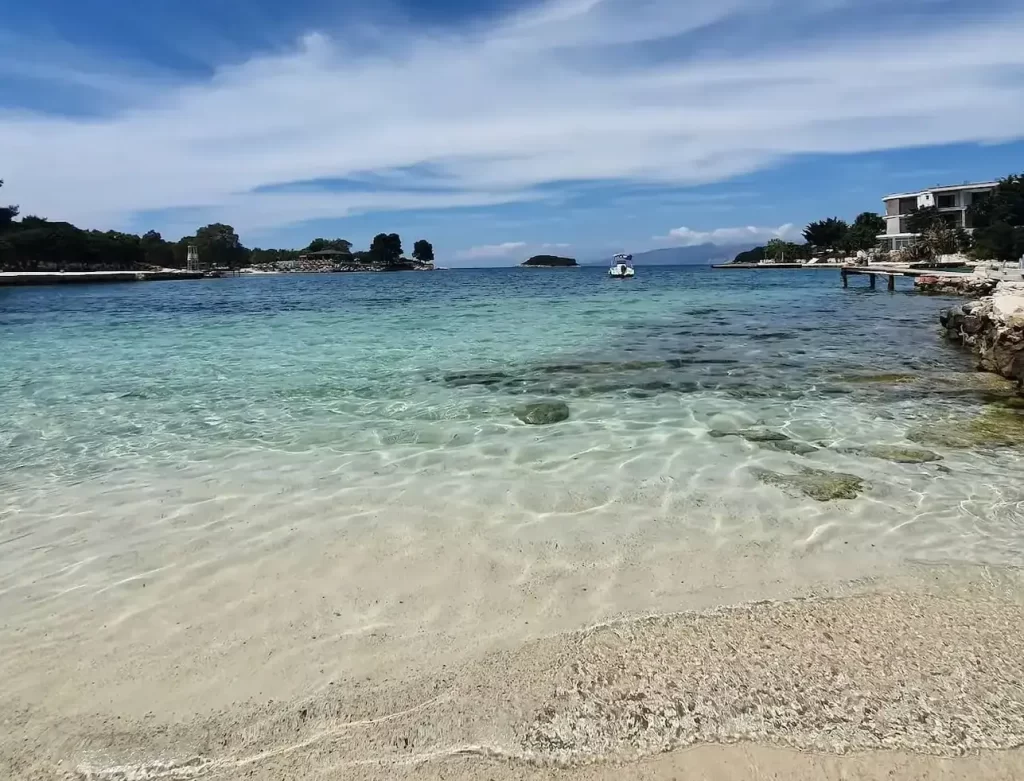 Lori beach , Ksamil